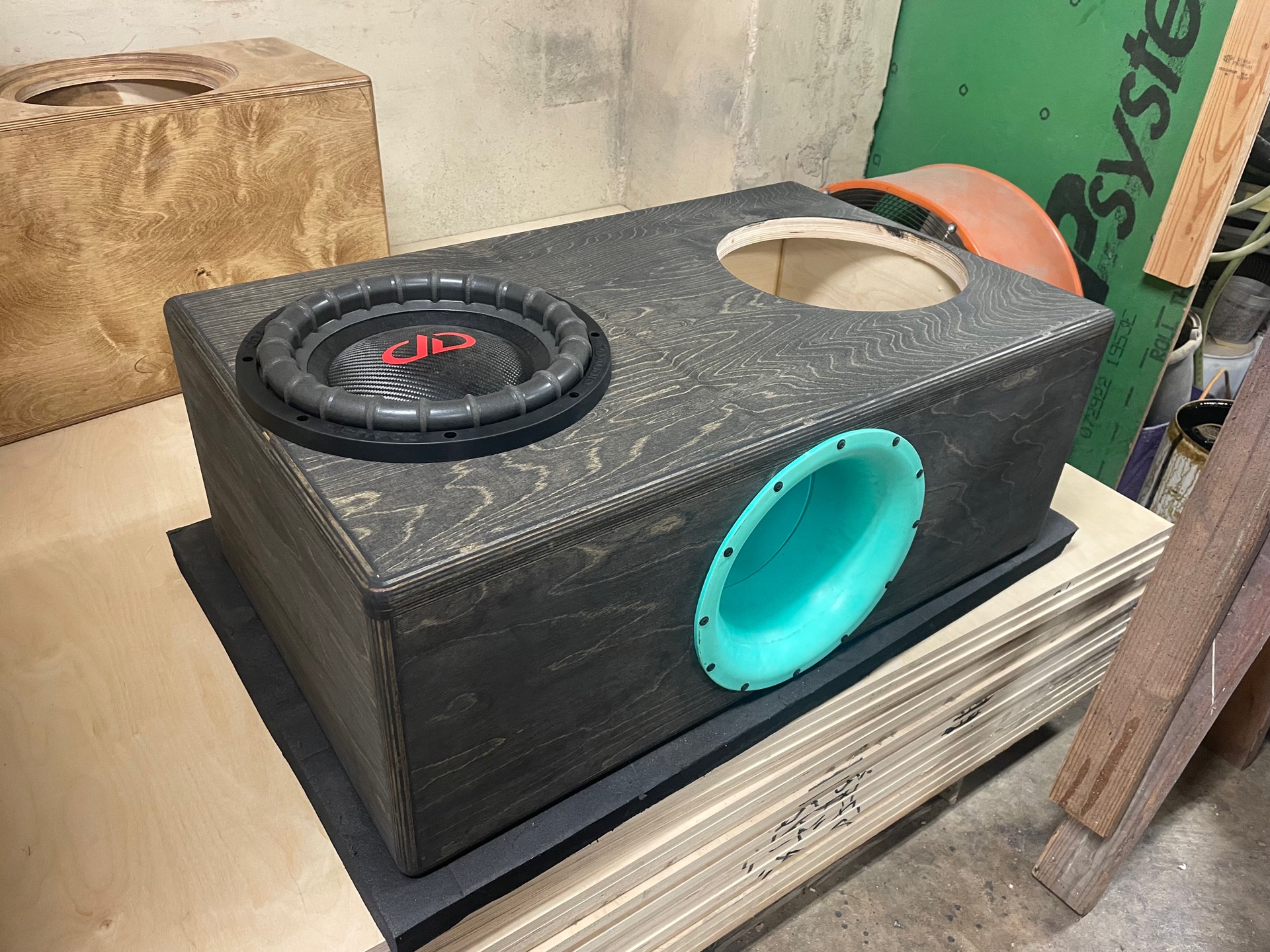 Deep Bass Single Ported Enclosure